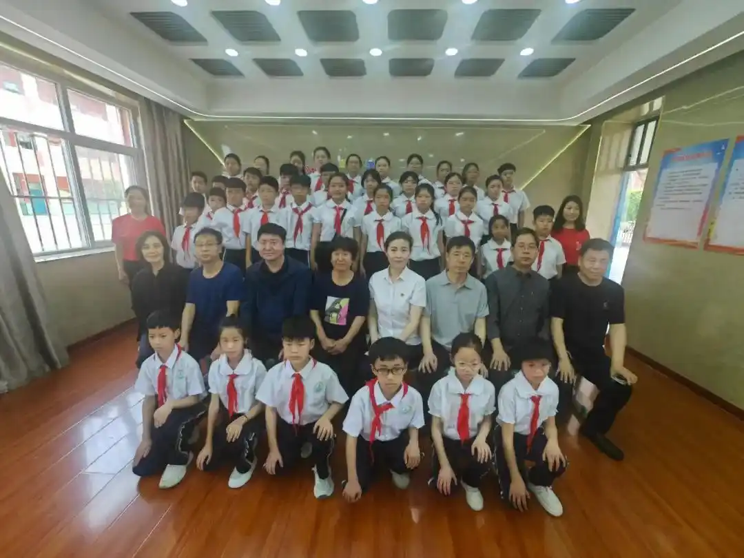 邯郸市延安精神研究会开展延安精神进商城镇中心小学活动